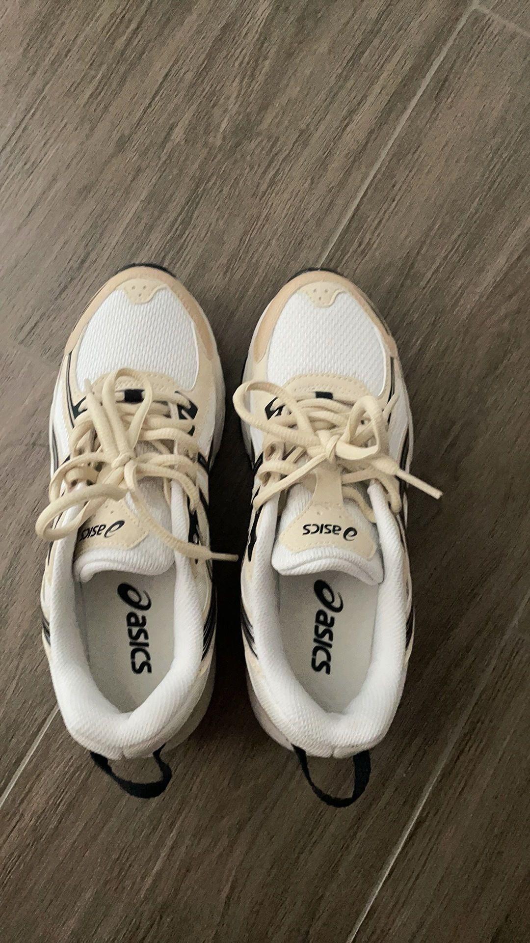 最近常穿的一双小白鞋,舒服到不想脱